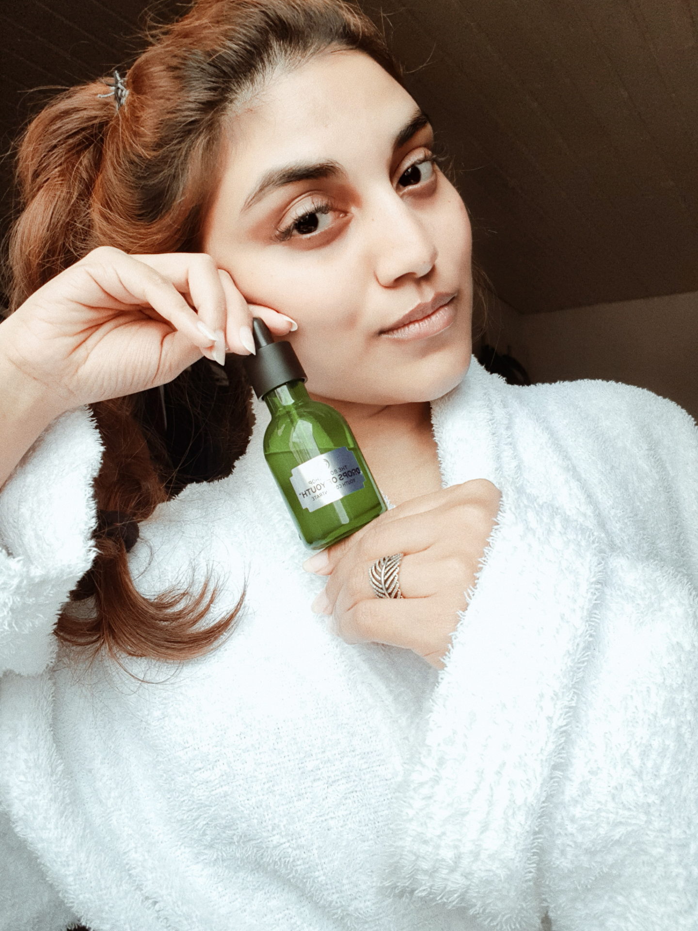 Drops of Youth The Body Shop Serum Cherisha